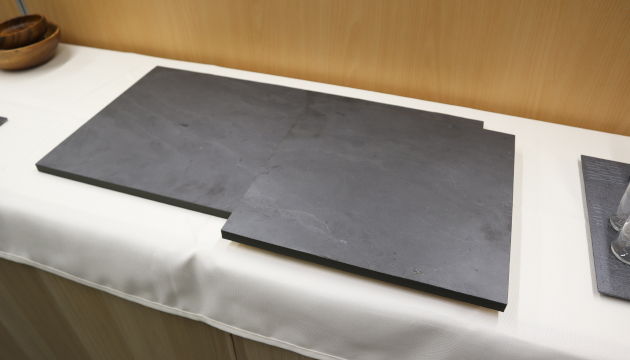 ライクストーンプレート