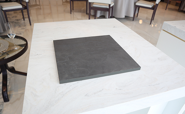 ライクストーンプレート