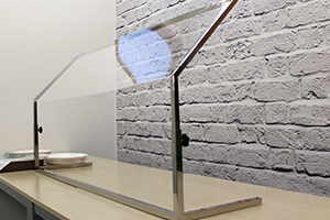 スニーズガードの角度