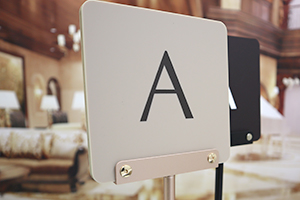 宴会テーブル札プルーム