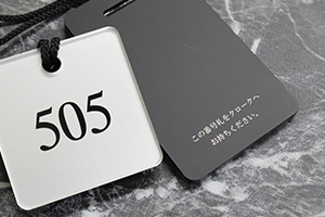 クローク札ミオの裏面