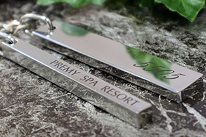 メタルルームキーホルダー